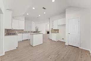 9515 Mankay Ln, Houston, TX 77070 - Photo 11