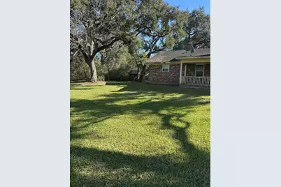 6718 Live Oak Drive, Rosharon, TX 77583 - Photo 3