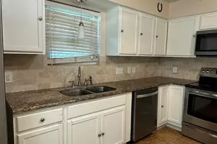 6718 Live Oak Dr, Rosharon, TX 77583 - Photo 11