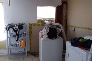 618 N 11th St, Texas City, TX 77590 - Photo 11