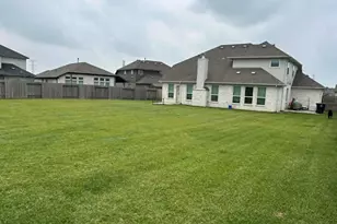 23310 Zinfandel Dr, Alvin, TX 77511 - Photo 3