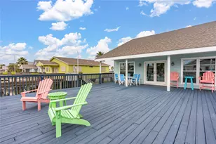 22105 Deaf P Smith Dr, Galveston, TX 77554 - Photo 5