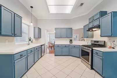 2926 Lakefield Way, Sugar Land, TX 77479 - Photo 11