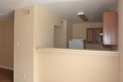 304 Dell Court #6, Houston, TX 77009 - Photo 9