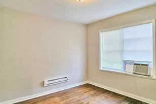 1136 5th Ave N, Texas City, TX 77590 - Photo 9