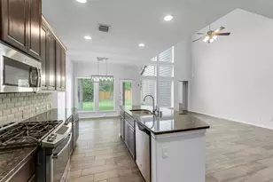 218 Kinnerly Peak Pl, Montgomery, TX 77316 - Photo 9