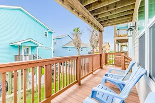11221 Schwartz Dr, Galveston, TX 77554 - Photo 15