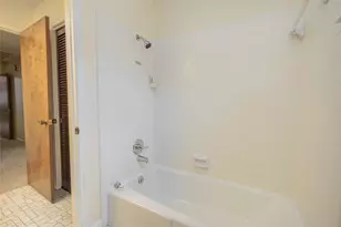 55 Flag Ct, Lake Jackson, TX 77566 - Photo 23