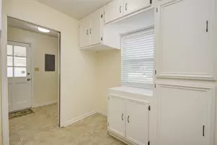 55 Flag Ct, Lake Jackson, TX 77566 - Photo 13