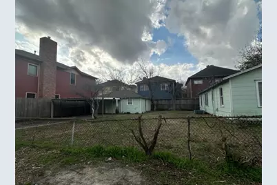 2543 Bevis Street, Houston, TX 77008 - Photo 5