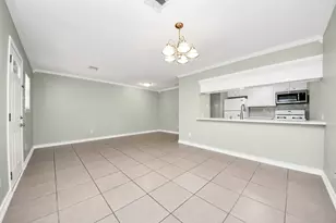 44 Tri Oaks Ln, Houston, TX 77043 - Photo 5