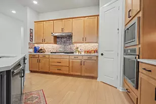 11910 Rice View Dr, Mont Belvieu, TX 77523 - Photo 5