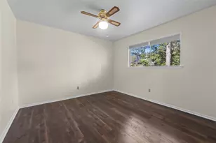 131 Shadowood St, Conroe, TX 77304 - Photo 25