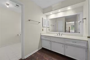 131 Shadowood St, Conroe, TX 77304 - Photo 23