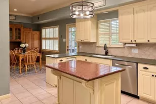 4770 Elmhurst Dr, Beaumont, TX 77706 - Photo 9