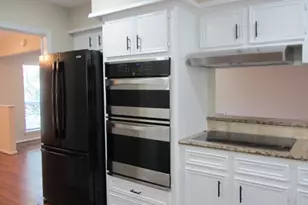 603 Hillcrest Dr, Huntsville, TX 77340 - Photo 9