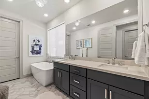 10909 Upland Retreat Dr, Houston, TX 77043 - Photo 15