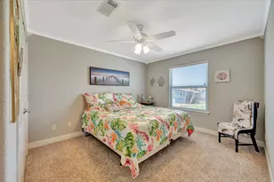 28 Dolphin St, Bayou Vista, TX 77563 - Photo 25