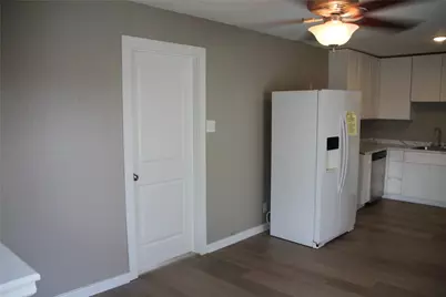 5400 E Sheldon Street #B, Houston, TX 77008 - Photo 13