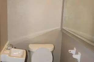 5400 E Sheldon St, Houston, TX 77008 - Photo 7