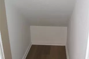 5400 E Sheldon St, Houston, TX 77008 - Photo 9