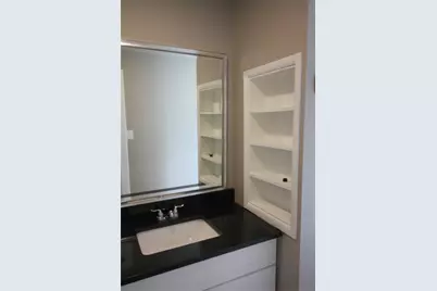 5400 E Sheldon Street #B, Houston, TX 77008 - Photo 25