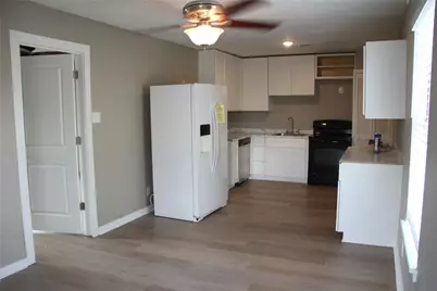 5400 E Sheldon Street #B, Houston, TX 77008 - Photo 11