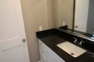 5400 E Sheldon St, Houston, TX 77008 - Photo 17