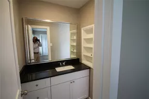 5400 E Sheldon St, Houston, TX 77008 - Photo 15