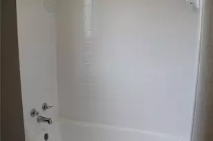 5400 E Sheldon St, Houston, TX 77008 - Photo 17