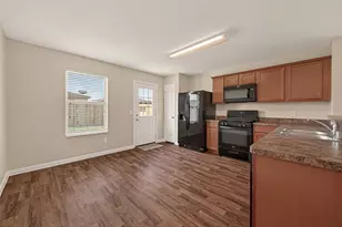 2706 Skyview Silver Dr, Houston, TX 77047 - Photo 9