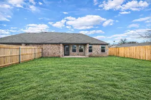228 St Charles Dr, Springtown, TX 76082 - Photo 15