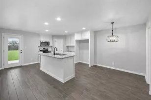 228 St Charles Dr, Springtown, TX 76082 - Photo 3