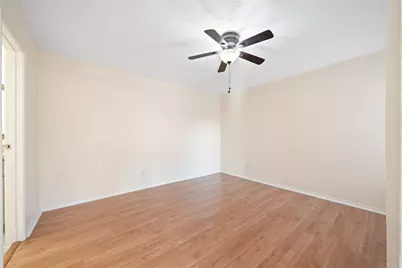 2750 Holly Hall Street #1510, Houston, TX 77054 - Photo 11