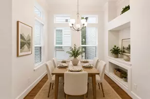 960 W 24th St, Houston, TX 77008 - Photo 13