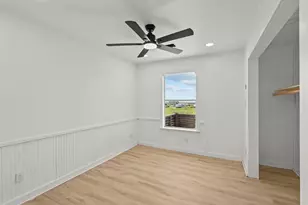 1225 O Neil Rd, Port Bolivar, TX 77650 - Photo 17