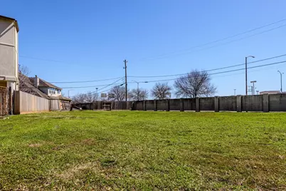 4014 England Court Court E, Houston, TX 77021 - Photo 3