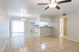 206 N Forest Dr, Willis, TX 77378 - Photo 3