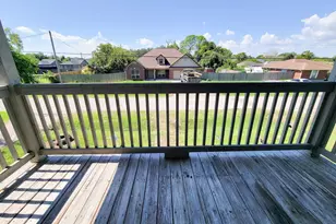 711 Ave A, La Marque, TX 77568 - Photo 17