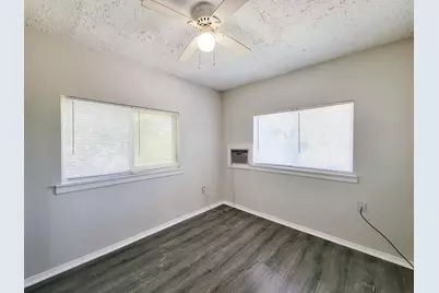 711 Avenue A #4, La Marque, TX 77568 - Photo 7