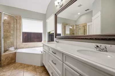 15 S Mews Wood Court, The Woodlands, TX 77381 - Photo 31