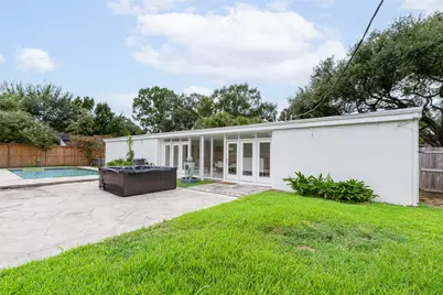 10211 Willowgrove Drive, Houston, TX 77035 - Photo 39