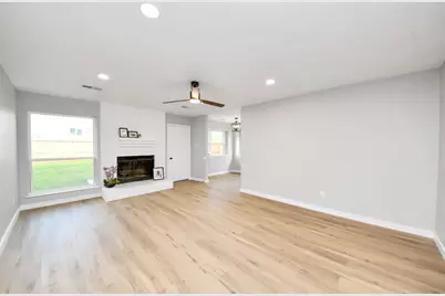 3234 Pebble Lake Drive, Sugar Land, TX 77479 - Photo 11