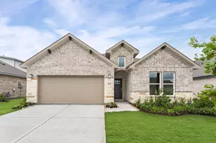 3214 Emerald Hls Dr, Angleton, TX 77516 - Photo 1
