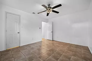 2735 Woodridge Manor Dr, Houston, TX 77087 - Photo 7