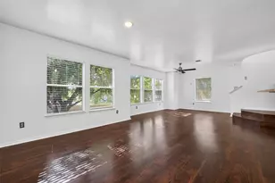 2735 Woodridge Manor Dr, Houston, TX 77087 - Photo 13