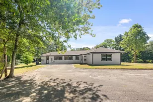 406 E 2nd St, Corrigan, TX 75939 - Photo 39