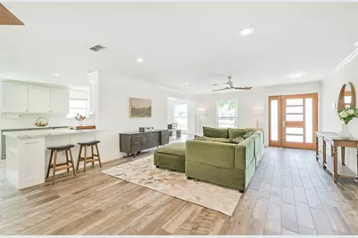 7214 Bayou Woods Drive, Houston, TX 77088 - Photo 11