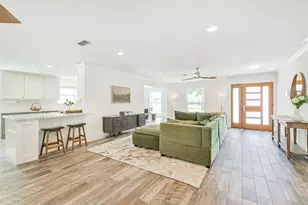 7214 Bayou Woods Dr, Houston, TX 77088 - Photo 11