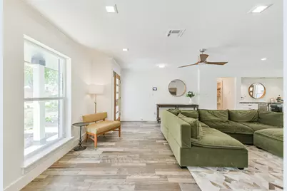 7214 Bayou Woods Drive, Houston, TX 77088 - Photo 9